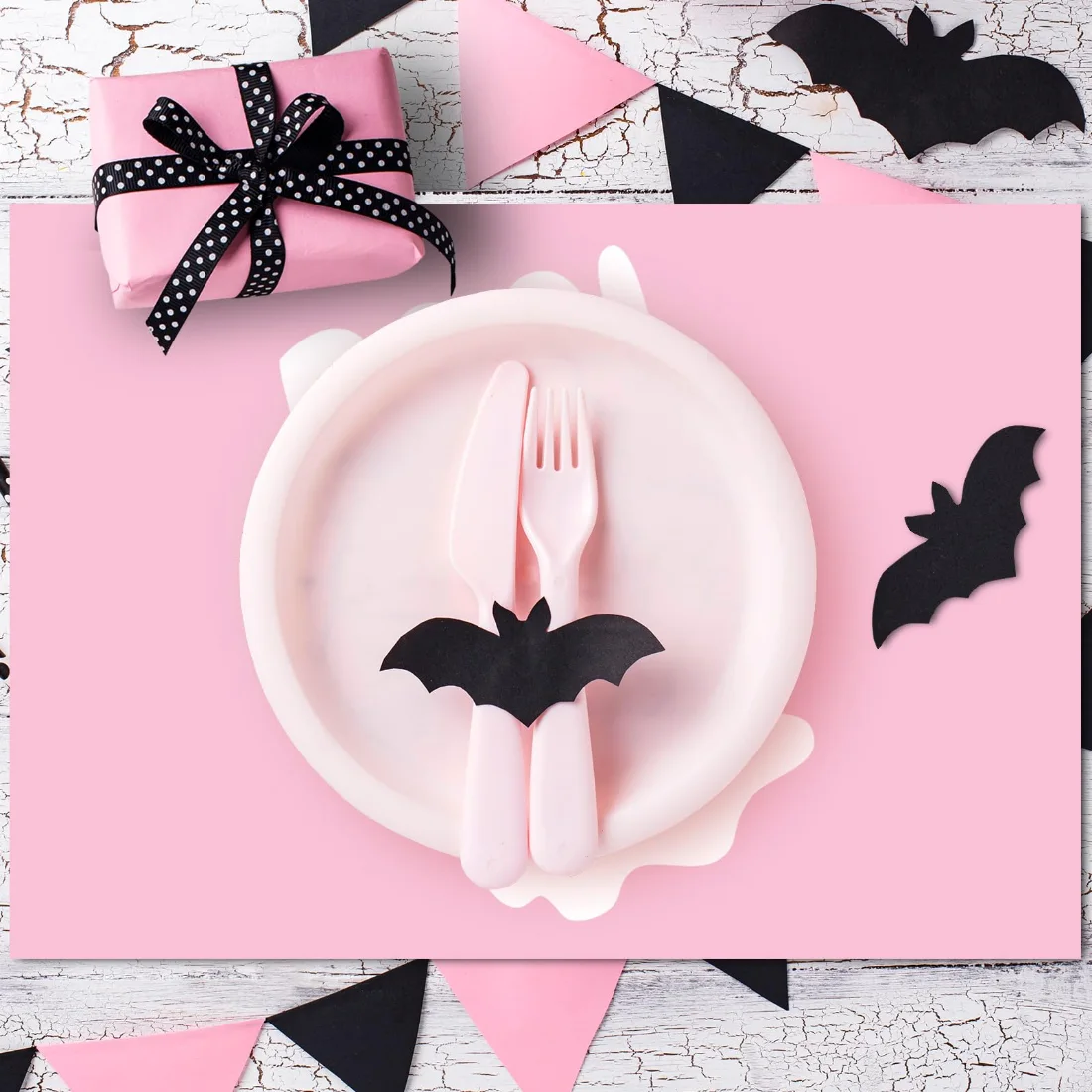 CHENGU Halloween ghost placemats, Pink Ghost, view 5