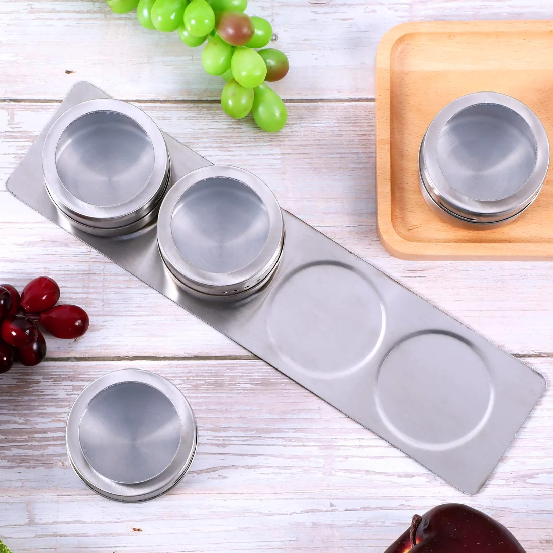 CHENGU Magnetic spice rack wall plate, view 2
