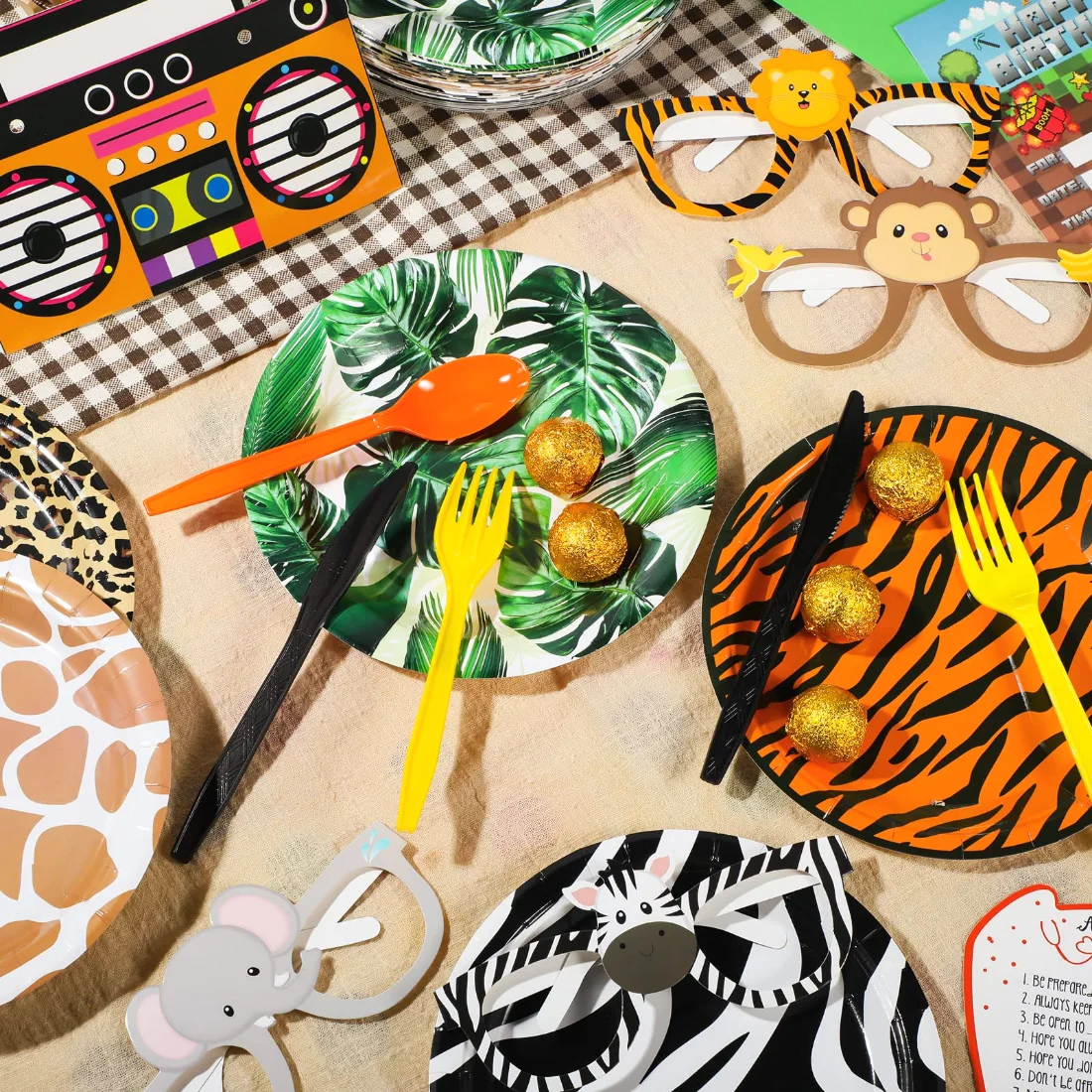 CHENGU Zoo animal print paper plates, 4 different patterns, 7 inches, 104 pcs, view 2